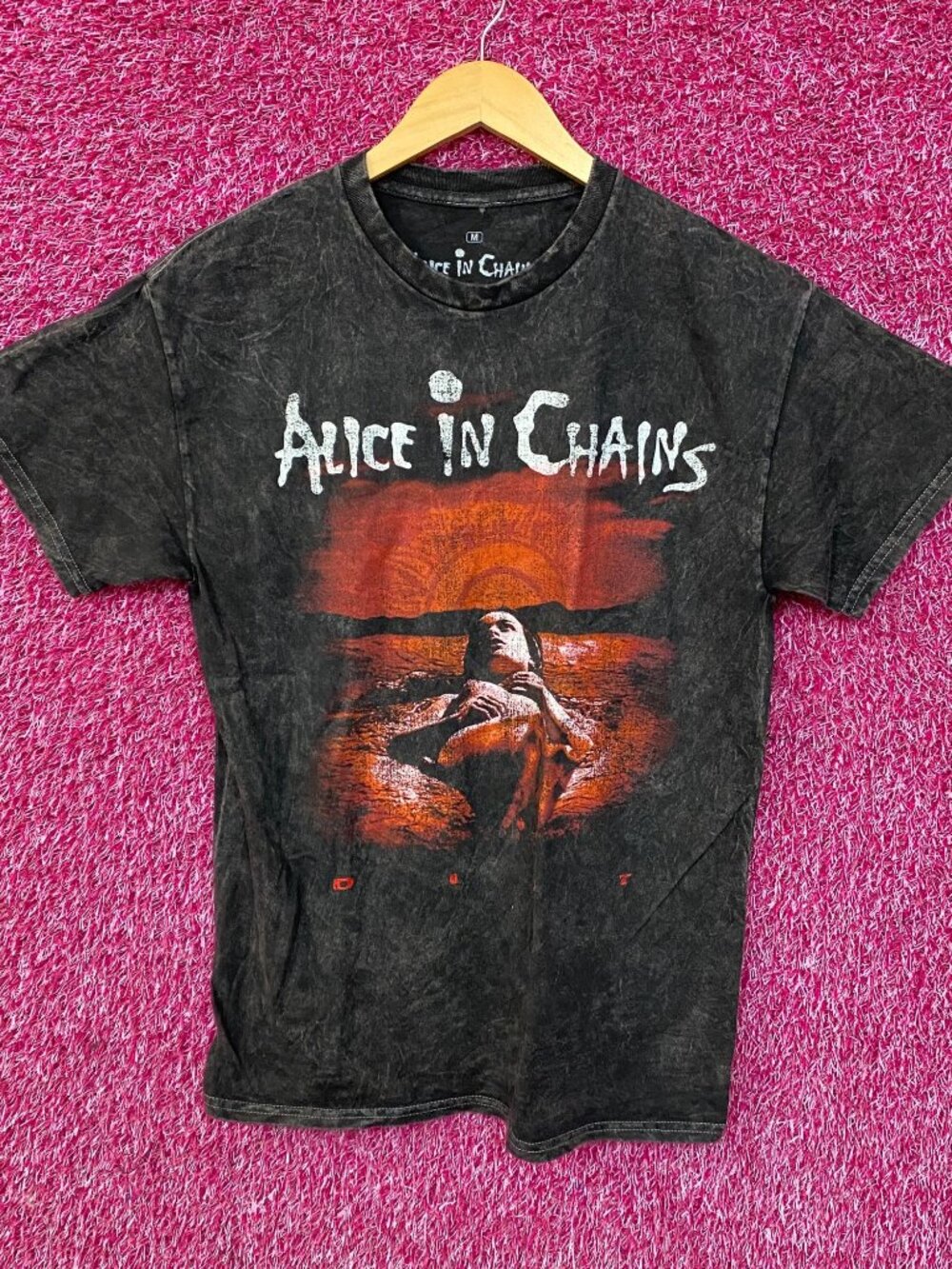 Alice In Chains "Dirt" Album Cover Graphic T-Shirt Medium